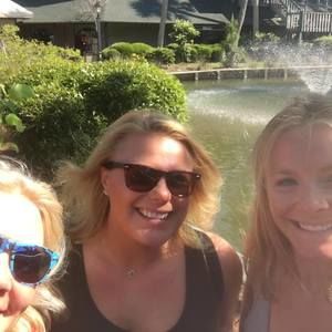 Meet your Posher, Monica